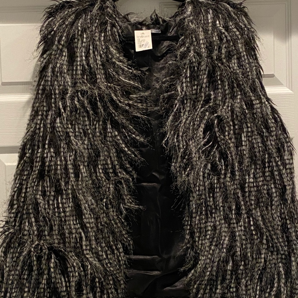 Lane Bryant faux fur vest 1x